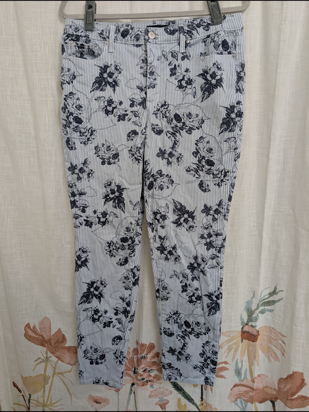 Charter Club Bristol Skinny Ankle Pants Size 12 Blue White Floral Print Stretch
